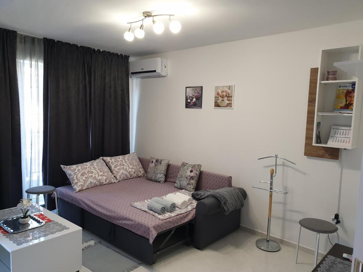Two-Bedroom Apartment 5, 15 Tsani Ginchev, Varna, Bulgaria Exteriör bild