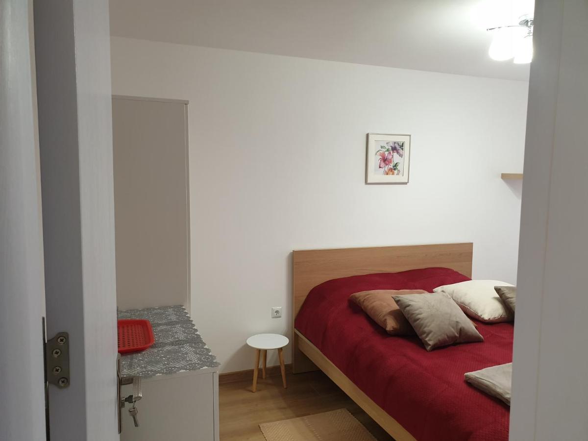 Two-Bedroom Apartment 5, 15 Tsani Ginchev, Varna, Bulgaria Exteriör bild