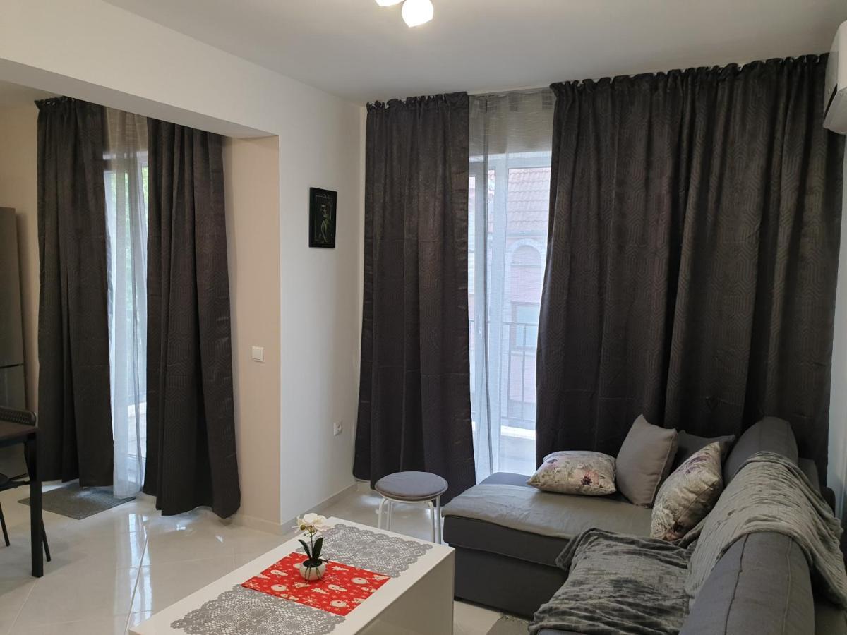Two-Bedroom Apartment 5, 15 Tsani Ginchev, Varna, Bulgaria Exteriör bild