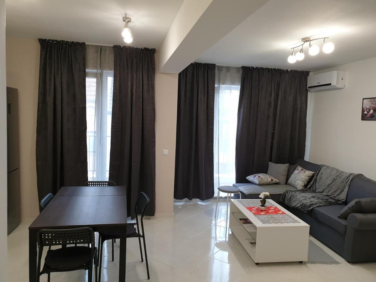 Two-Bedroom Apartment 5, 15 Tsani Ginchev, Varna, Bulgaria Exteriör bild