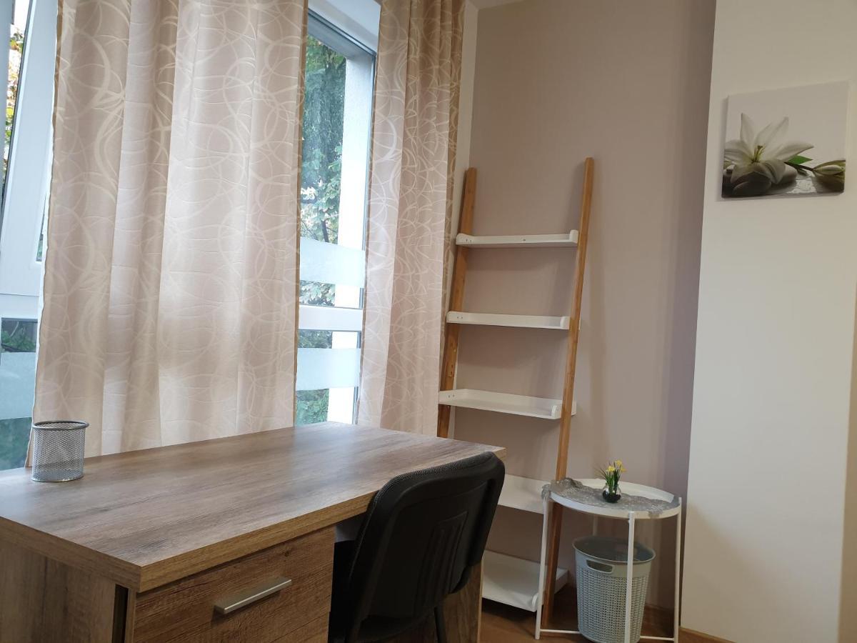 Two-Bedroom Apartment 5, 15 Tsani Ginchev, Varna, Bulgaria Exteriör bild