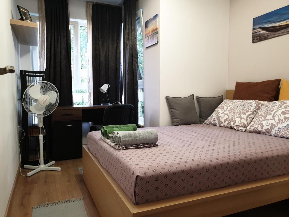 Two-Bedroom Apartment 5, 15 Tsani Ginchev, Varna, Bulgaria Exteriör bild